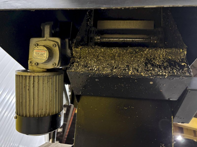 LK INCLINED PARTS CHIP CONVEYOR: STOCK 22285