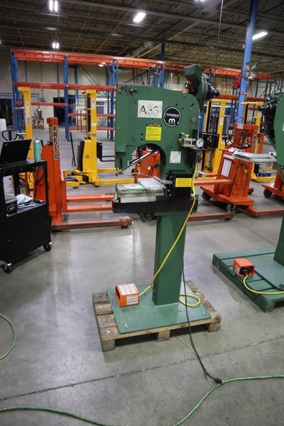 MIlford Orbitform #58 Riveter, Tooling, Remote Foot Trip - Auction Item