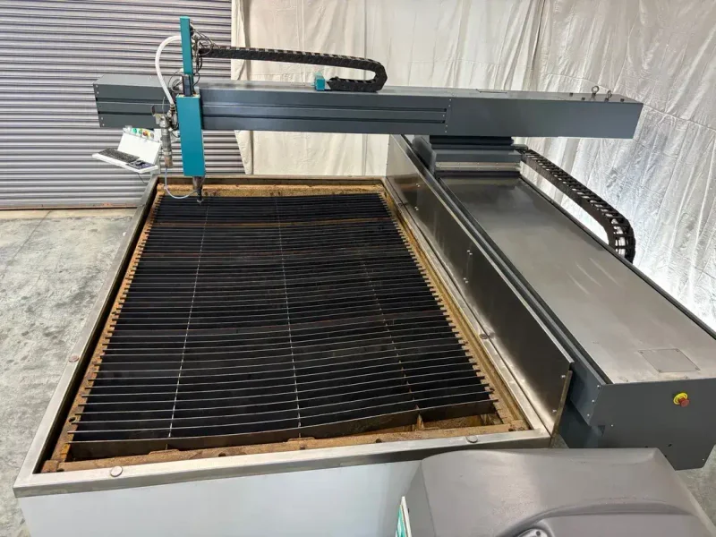 2022 FLOW MACH 100 3020 | Waterjet Cutters