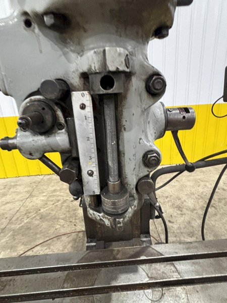 2 HP BRIDGEPORT SERIES I VERTICAL RAM TYPE MILL: STOCK #23239