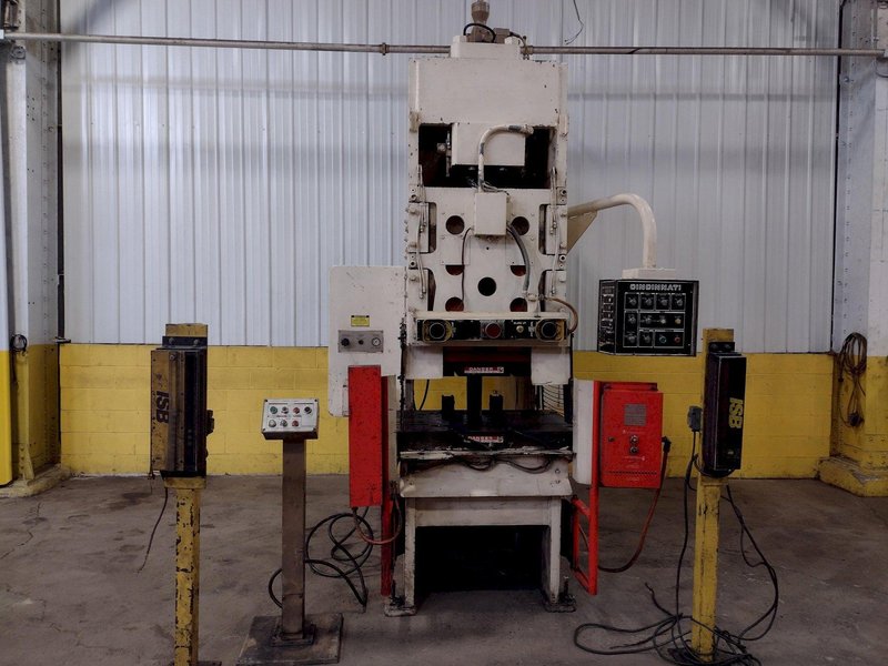 110 TON CINCINNATI MODEL #110 OBS HYDRAULIC C-FRAME PRESS, 10&quot; STROKE: STOCK 15962