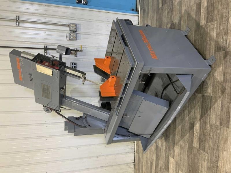 18" X 20" METALMIZER VERTICAL BANDSAW: STOCK #81047