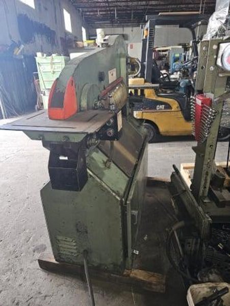 1991 Piranha P3 Ironworker (#5889)