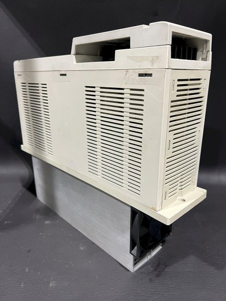 Mitsubishi CNC Servo Drive Unit MDS-A-V2-3520 MDSAV23520