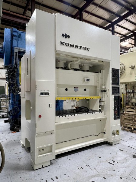 200-ton Komatsu Model E2M200 Straight Side Metal Stamping Press For Sale, Year 1988