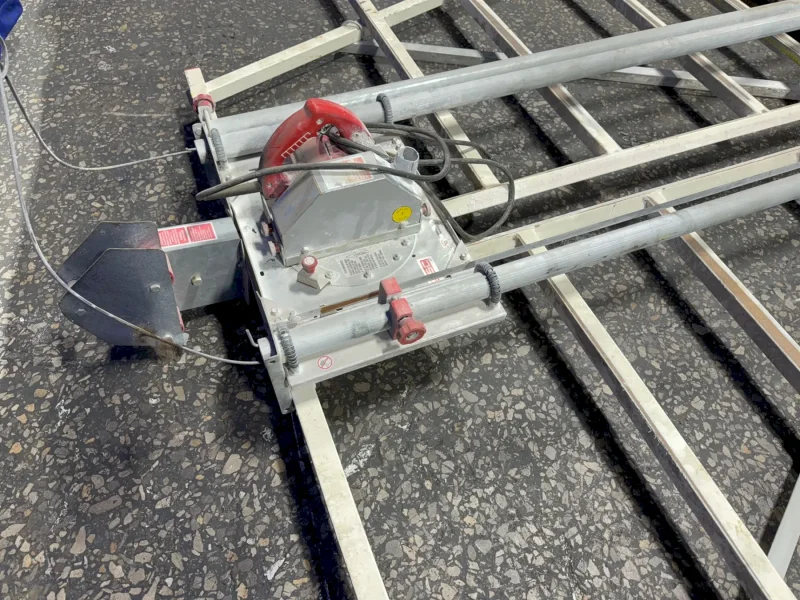 MILWAUKEE PANEL SAW  -  6410