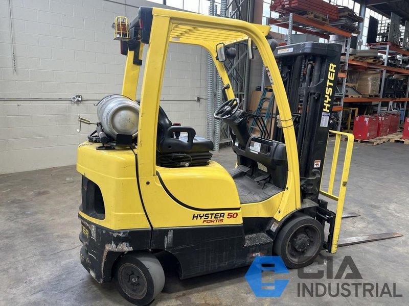 2021 - 5,000 LB. HYSTER S50FT SOLID TIRE LP GAS FORKLIFT