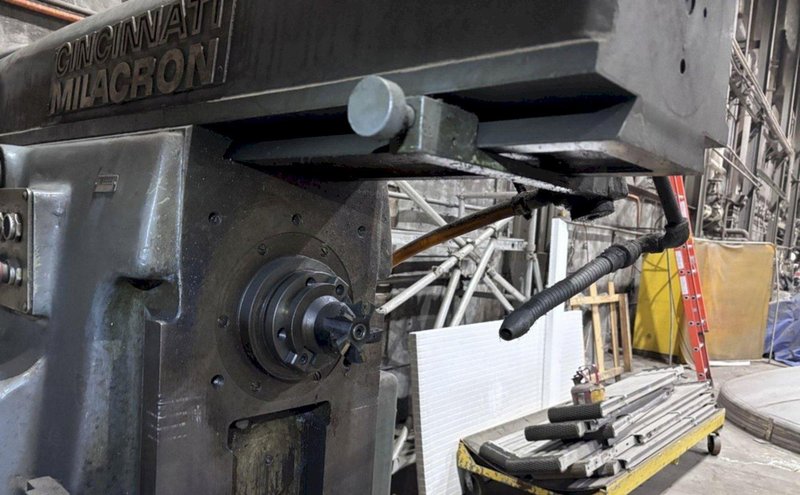 16" CINCINNATI MILACRON MODEL #LL 415-16 PLAIN DIAL TYPE MILL: YOBRO #24825