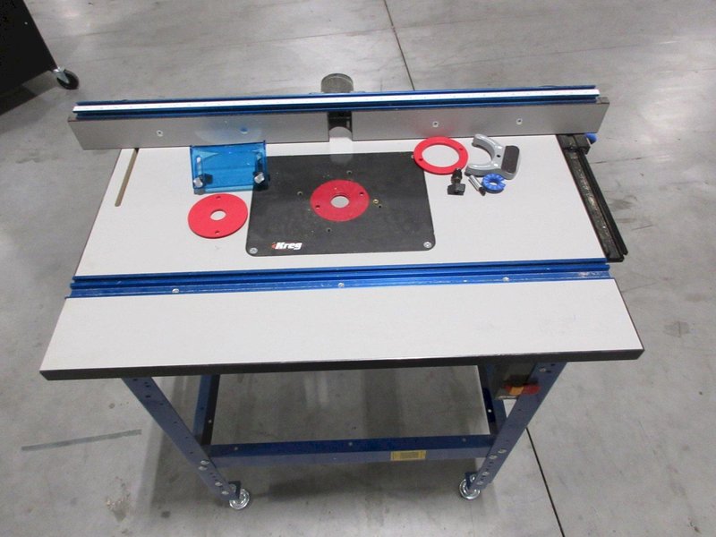 Kreg Precision Router Table System #PRS1045, Adjustable Table and Fence, Dust Collection Port, Dual Outlet Strip with Safety Switch- Auction Item