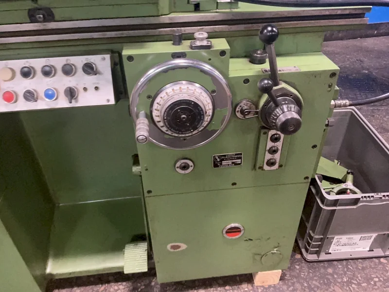 LZTK / KIKINDA CYLINDRICAL GRINDER  -  A 11-550