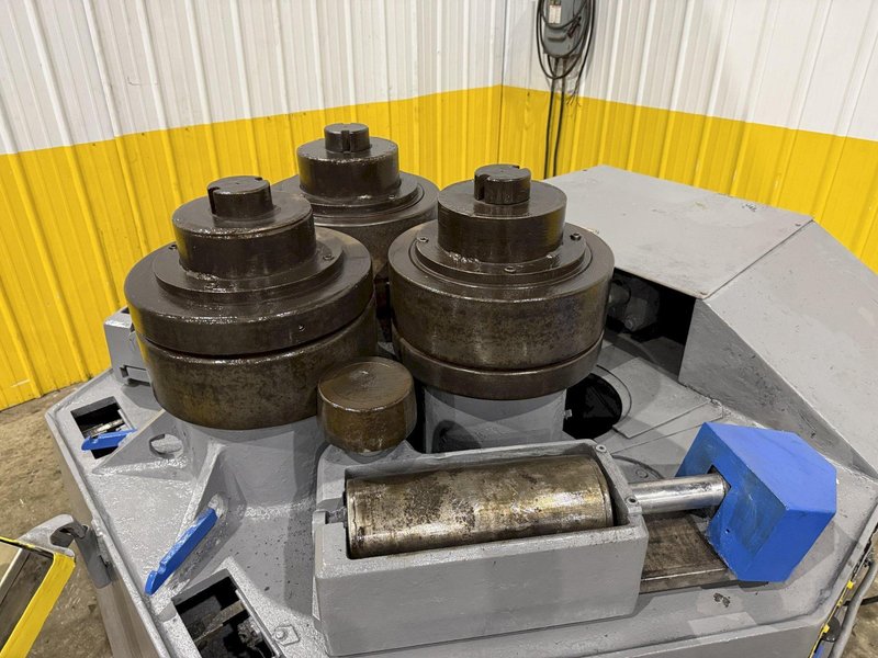 5" X 5" X 1/2" PULLMAX MODEL #Z41 VERTICAL/HORIZONTAL HYDRAULIC ANGLE ROLL: YOBRO #25804