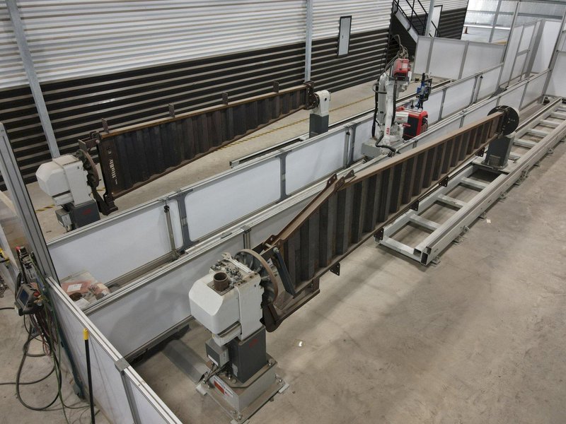 2021 ABB MODEL #IRB 4600 ROBOT WELDING SYSTEM WITH PRESTON EASTIN WELDING FIXTURE: STOCK 21175