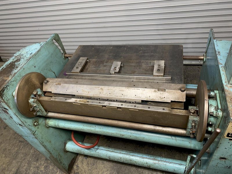 Lubow Pneumatic Folding Brake BB 24