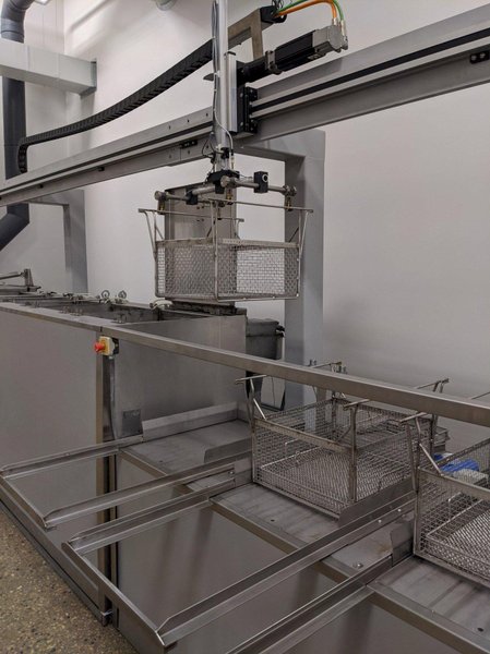 12‑Stage Automated Ultrasonic Cleaning &amp; Citric/Nitric Passivation Line – Turnkey Stainless‑Steel System