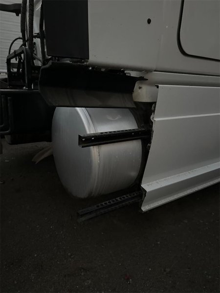 2019 Freightliner Cascadia 1FUJHHDR5KLKM7237