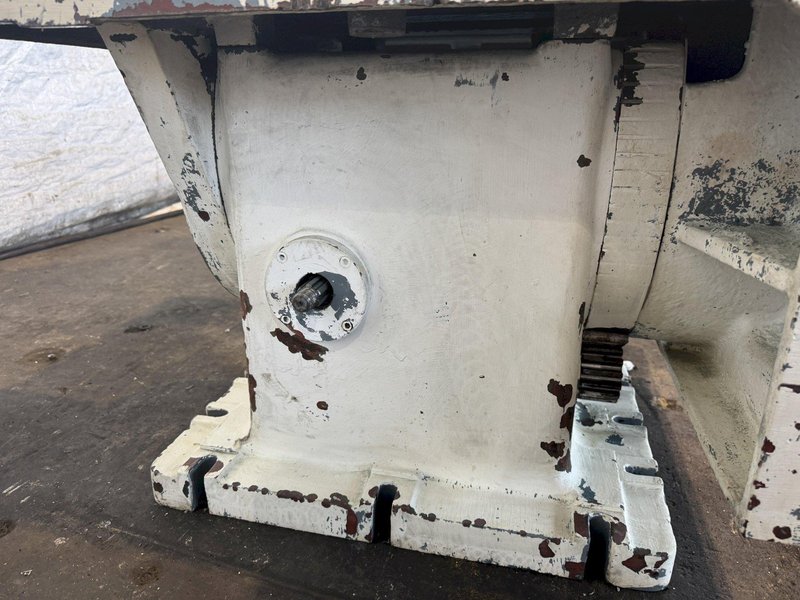 32&quot; W X 28&quot; D X 24&quot; T CARLTON T-SLOTTED 90 DEGREE DRILL BOX TABLE. STOCK # 1012024