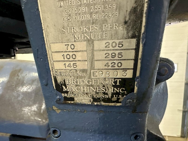 2 HP BRIDGEPORT VERTICAL MILLING MACHINE WITH SLOTTING HEAD : STOCK #77315