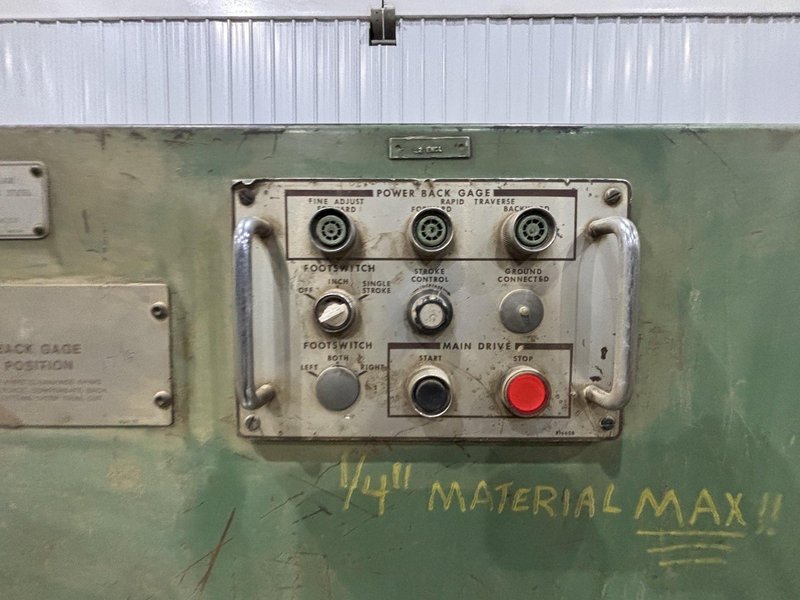 10&#039; x 1/4&quot; CINCINNATI MODEL #2H10 HYDRAULIC POWER SHEAR: STOCK #22535