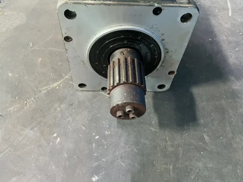GE FANUC AC SERVO MOTOR   -  A06B-0317-B002#7000