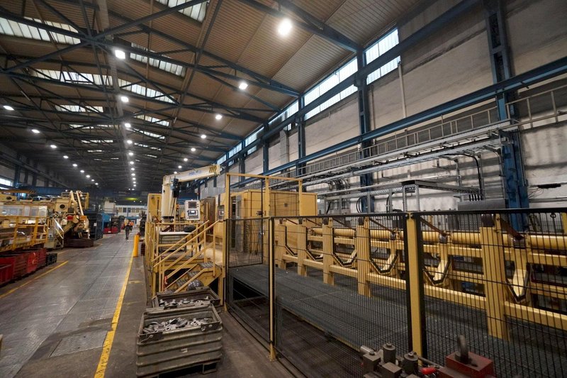 National Formax Model FXP57S Warm Former 7 Die Semi Hot Former
built 2017