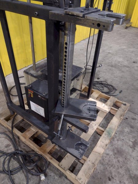 500 LB PANDJIRIS MODEL ALPHA 5-3 WELDING POSITIONER, 115 VOLT: STOCK #23360