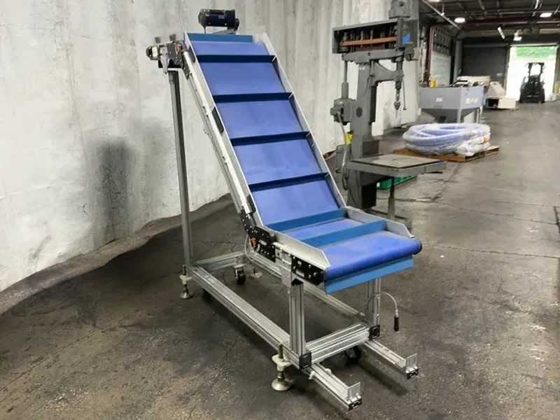 DORNER 23”X92” INCLINE PARTS CONVEYOR   -  75023119