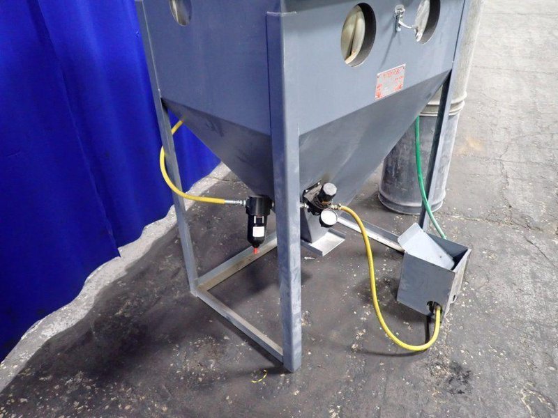 TRINCO DRY BLAST CABINET  -  36/BP