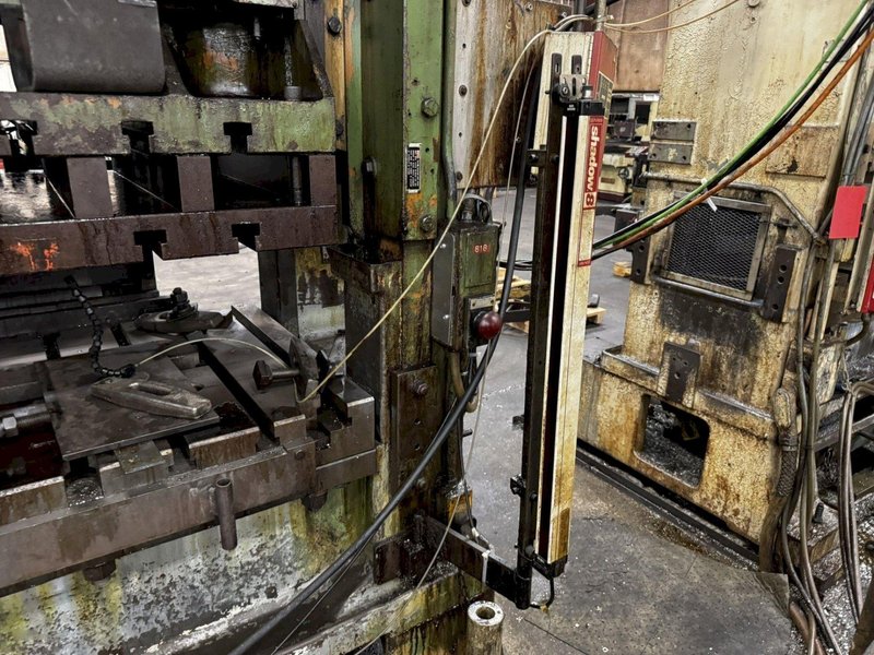 100 TON MINSTER P2-100-42 PIECE MAKER STRAIGHT SIDE HIGH SPEED PRESS. STOCK # 0883325