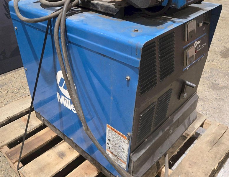 MILLER CP-302 MIG WELDER WITH MILLER 60 SERIES WIRE FEEDER USED