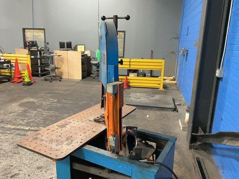 11.5” Vertical Band Saw