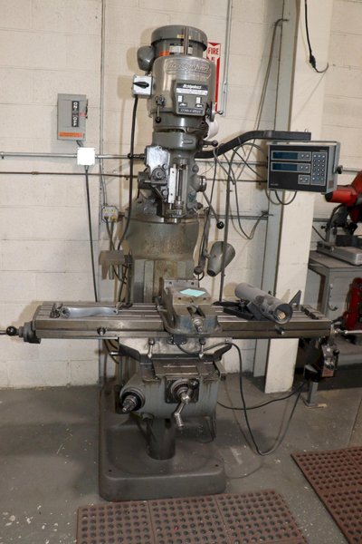 2 HP BRIDGEPORT SERIES I VERTICAL RAM TYPE KNEE MILL WITH DRO, POWER FEED: YOBRO #26189