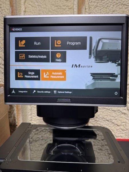 Keyence IM-8030 Image Dimension Measurement System, 2023