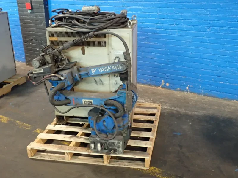 YASKAWA MOTOMAN ROBOT  -  MH6