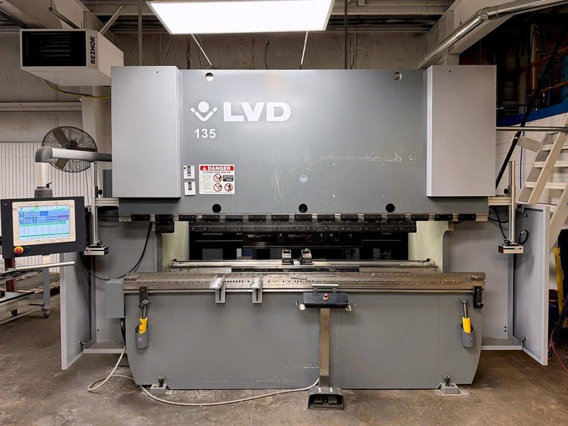LVD PPED 135/30 150 Ton x 10' Press Brake