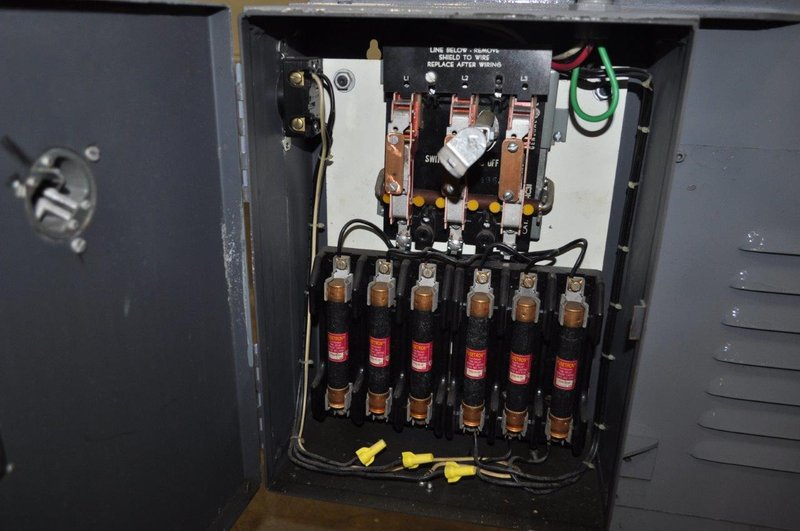 8" x .075" Perfecto Motorized Straightener