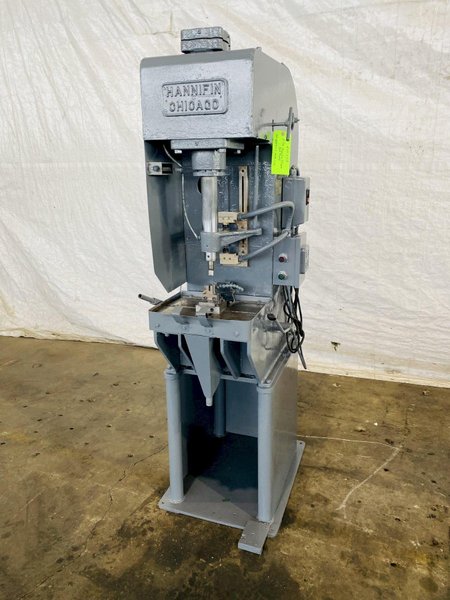 15 TON HANNIFIN #F-50 HYDRAULIC PRESS. STOCK # 0512119