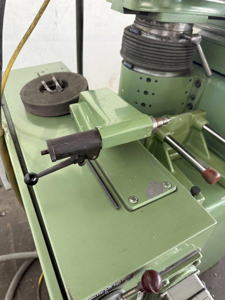 JUNGNER MASKIN US 2305 UNIVERSAL TOOL AND CUTTER GRINDER. STOCK # 0449625.