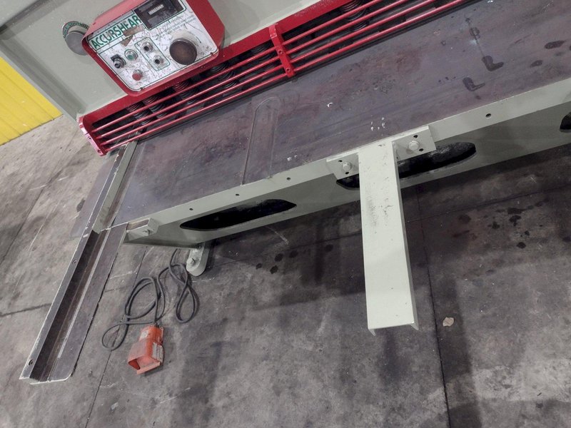 10' X 1/4" ACCURPRESS MODEL #825010 LP ACCURSHEAR HYDRAULIC SHEAR: YOBRO #24451