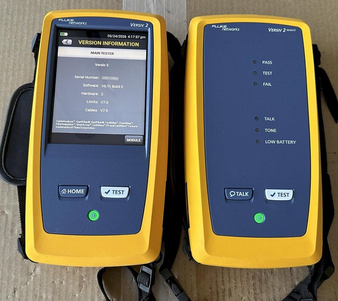 Fluke Electronics DSX2-5000 Fluke Electronics Corp. GHZ DSX Cable Analyzer V2