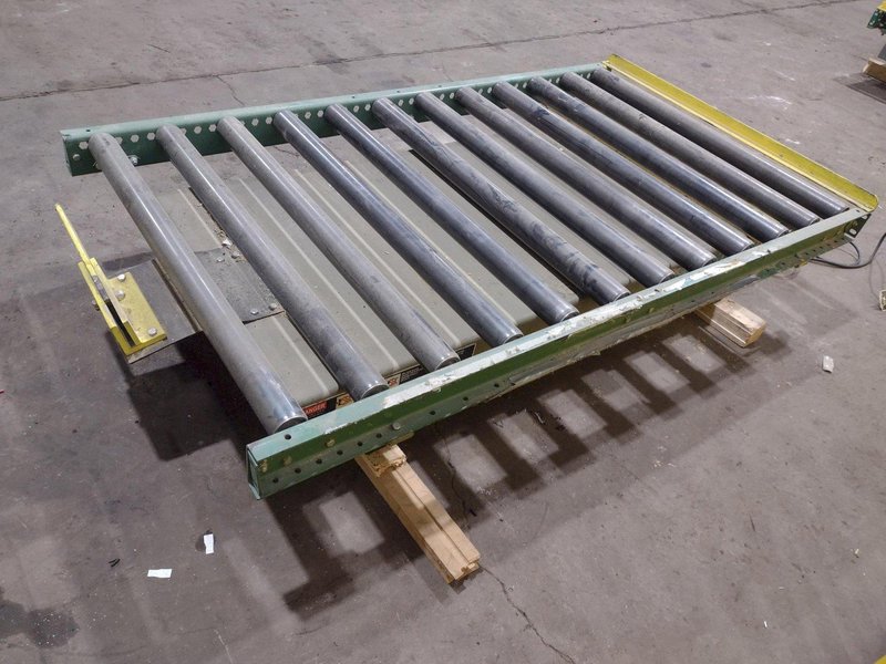 4,000 LBS X 60" X 30" SOUTHWORTH HYDRAULIC SCISSOR LIFT TABLE WITH 60X42 ROLLER CONVEYOR TOP, 110 VOLT: STOCK #20915
