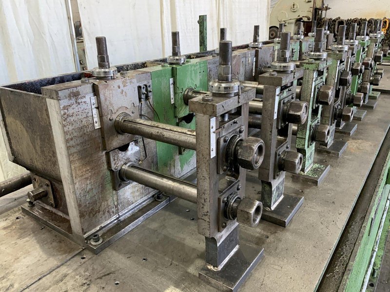 8 STAND X 2" DAHLSTROM MODEL 400-16 OB ROLL FORMER: STOCK #80948