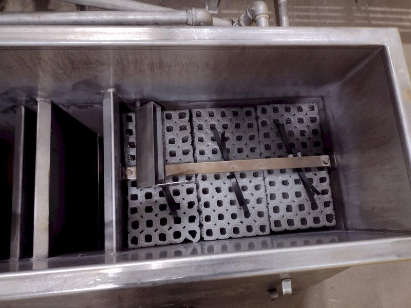 EXTRUDE-HONE / SURFTRAN MODEL #STR-C-1 HIGH PRESSURE PARTS WASHER SYSTEM: STOCK #19370