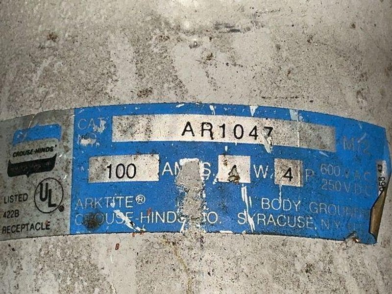 CROUSE HINDS ARKTITE PLUGS