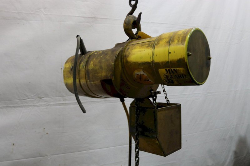 500 LB BUDGIT ELECTRIC POWERED CHAIN HOIST MODEL #116887-3: STOCK #11979