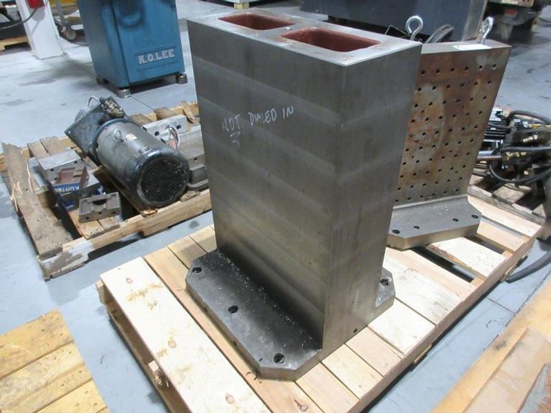 Tombstonecity 500mm T-Pallet, No Face Mounting Holes- Auction Item