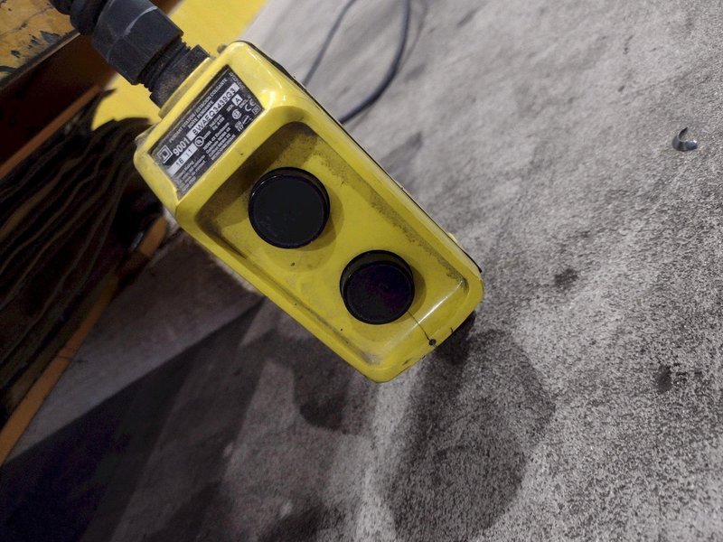 54" X 43.5" 4000 LB ECONO LIFT MODEL #SL36-40 HYDRAULIC DOUBLE ROLLER TOP STYLE LIFT TABLE, 110V: STOCK #20955