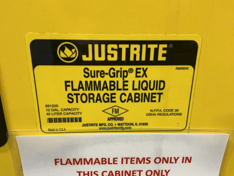 JUSTRITE 12 GALLONS FLAMMABLE LIQUID STORAGE CABINET  -  SURE-GRIP EX