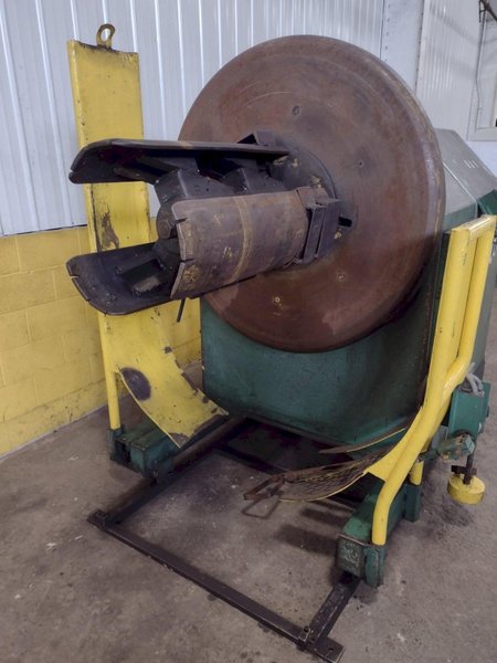 10,000 LB X 30&quot; SESCO MODEL 55-387 MOTORIZED COIL REEL UNCOILER: STOCK #18543