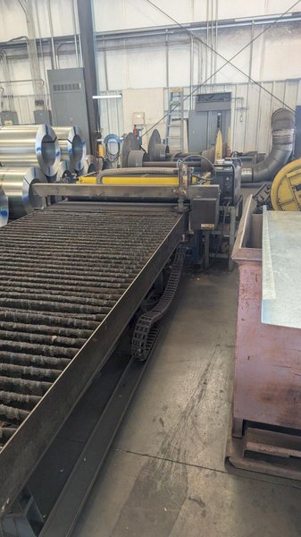 5′ x 10′ Lockformer Vulcan 1000B Plasma, 2006 – 60 Amp Hypertherm Powermax 1000, 2-Roll Decoiler