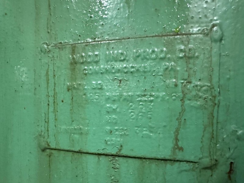 WOOD INDUSTRIAL VERTICAL AIR STORAGE TANK: STOCK #23047